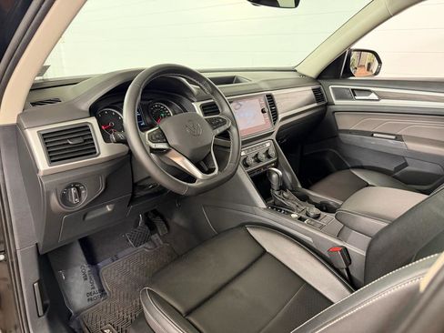 Used 2021 Volkswagen Atlas SE w/ Panoramic Sunroof Package AWD/4WD image 10