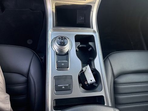 Used 2022 Ford Edge SEL w/ Class II Trailer Tow Package image 25