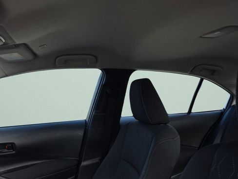 Used 2025 Toyota Corolla LE image 20