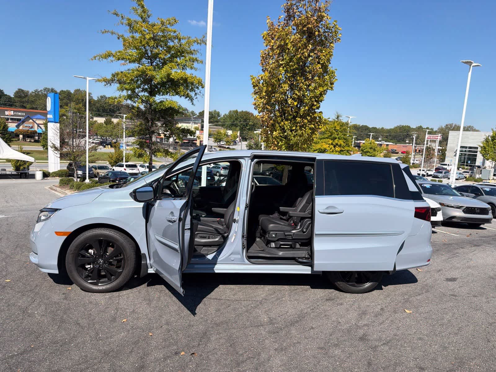 Used 2024 Honda Odyssey Sport image 19