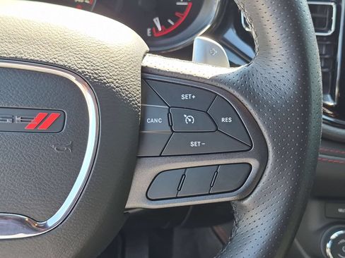 Used 2025 Dodge Durango GT RWD image 19