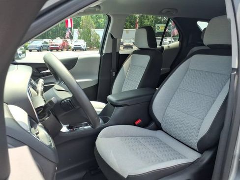 Used 2023 Chevrolet Equinox LT FWD image 4