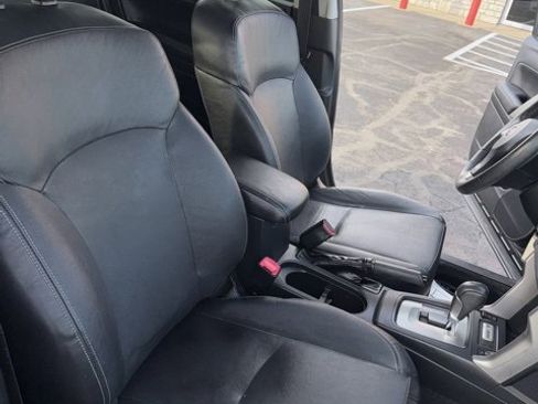 Used 2015 Subaru Forester 2.5i Limited image 28