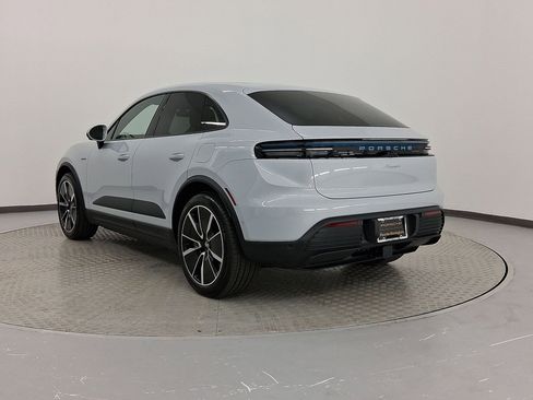 New 2026 Porsche Macan Electric image 3
