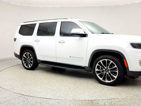 Used 2022 Jeep Wagoneer Series II w/ Convenience Group I image 3