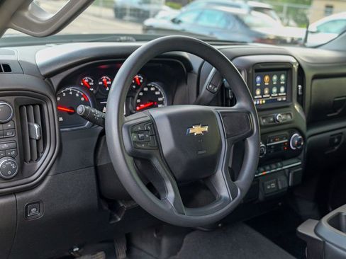 Used 2023 Chevrolet Silverado 1500 Custom AWD/4WD image 23