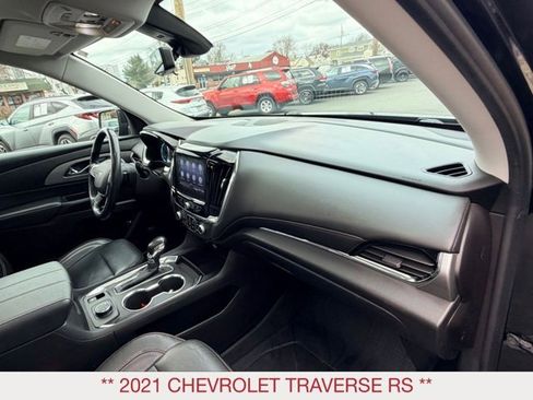 Used 2021 Chevrolet Traverse RS w/ LPO, Floor Liner Package image 8