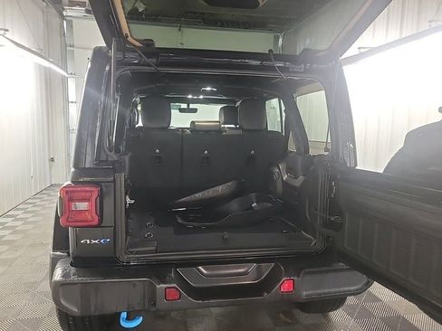 Used 2023 Jeep Wrangler Unlimited Sahara w/ Cold Weather Group image 11