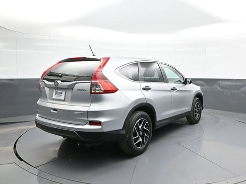 Used 2016 Honda CR-V SE image 6