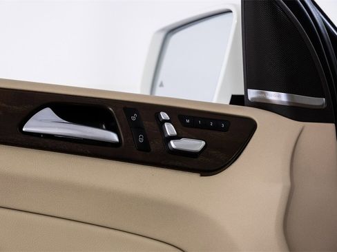 Used 2019 Mercedes-Benz GLS 450 4MATIC w/ Premium 1 Package image 47