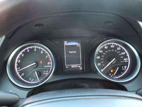 Used 2018 Toyota Camry LE image 22