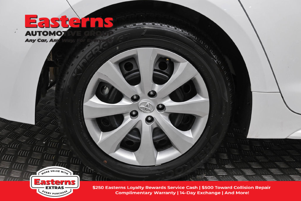 Used 2026 Toyota Corolla LE FWD image 28