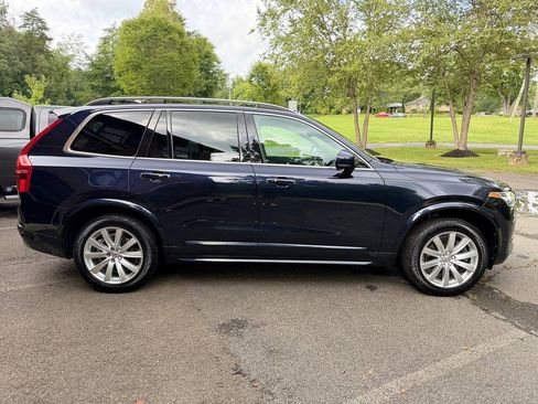 Used 2017 Volvo XC90 T6 Momentum w/ Vision Package AWD/4WD image 8