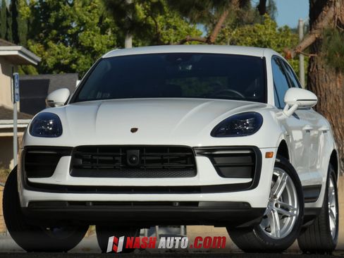 Used 2024 Porsche Macan AWD/4WD image 2