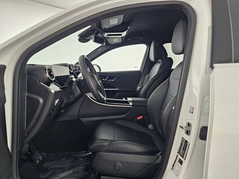Certified 2025 Mercedes-Benz GLC 300 image 22