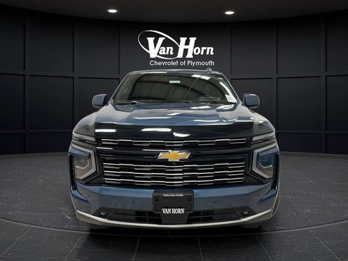 Used 2025 Chevrolet Tahoe High Country AWD/4WD image 2