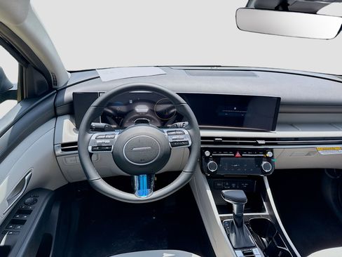 New 2026 Hyundai Tucson SEL FWD image 15