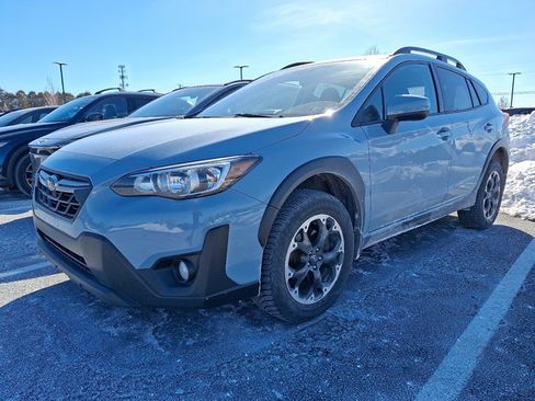 Certified 2022 Subaru Crosstrek 2.0i Premium w/ Popular Package #2 image 3