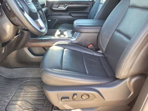 Used 2024 GMC Sierra 2500 SLT w/ SLT Premium Package image 30