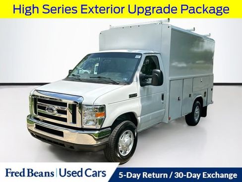 Used 2019 Ford E-350 and Econoline 350 Super Duty w/ Power Windows & Locks Group RWD image 4