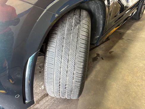 Used 2021 Mercedes-Benz GLE 350 4MATIC image 3