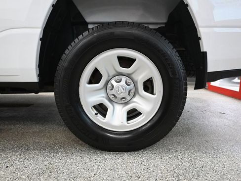 Used 2019 RAM 1500 Tradesman AWD/4WD image 13