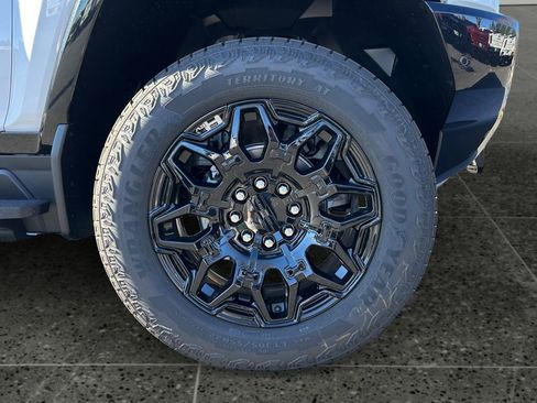 New 2026 GMC Hummer EV 4x4 Crew Cab w/ LPO, Dark Essentials Package image 9