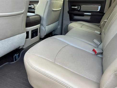 Used 2015 RAM 2500 Laramie image 12