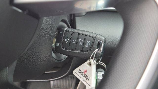 Used 2026 Hyundai Elantra SE FWD image 20