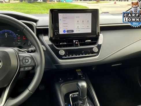 Used 2023 Toyota Corolla XSE image 6
