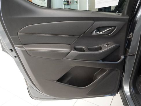 Used 2019 Chevrolet Traverse LS FWD image 25