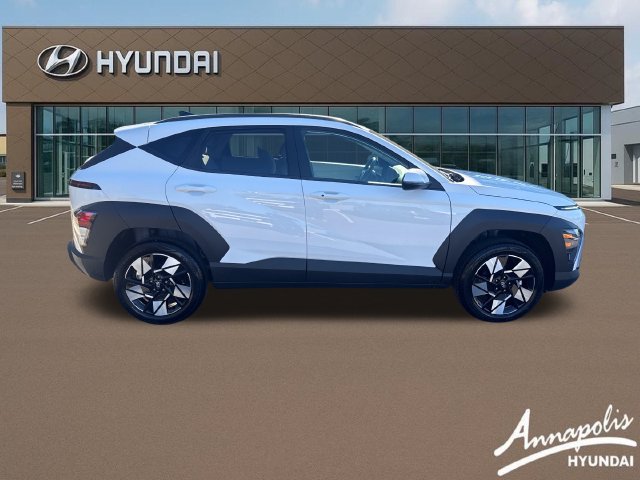 Certified 2024 Hyundai Kona SEL AWD/4WD image 6