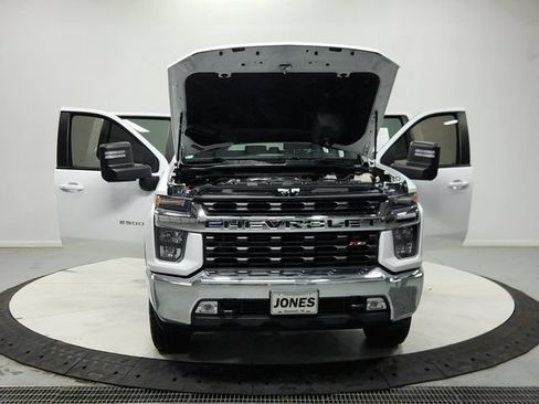 Used 2023 Chevrolet Silverado 2500 LT w/ Convenience Package AWD/4WD image 11