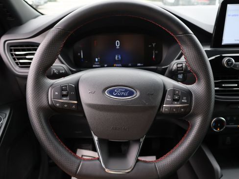 Used 2025 Ford Escape ST-Line AWD/4WD image 29