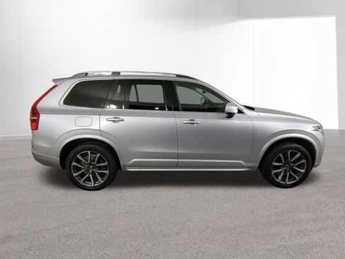 Used 2019 Volvo XC90 T5 Momentum w/ Multimedia Package image 41