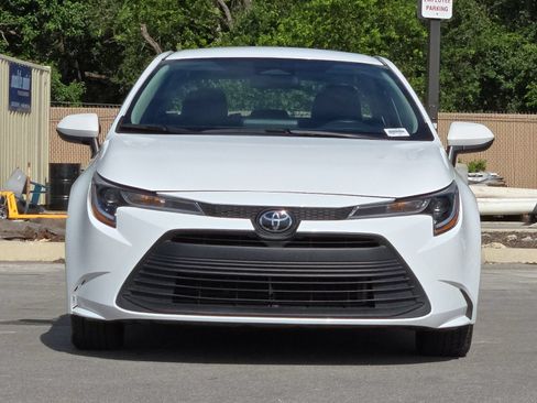Certified 2024 Toyota Corolla LE FWD image 8