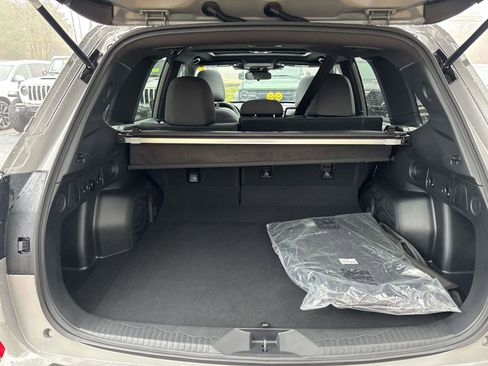 Certified 2025 Subaru Forester Premium image 16