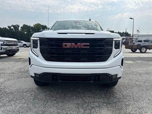 Used 2023 GMC Sierra 1500 Elevation AWD/4WD image 8