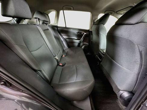 Used 2021 Toyota RAV4 LE w/ Carpet Mat Package (TMS) AWD/4WD image 28