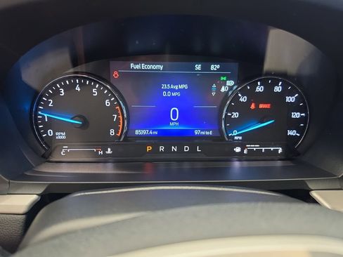 Used 2023 Ford Explorer XLT image 18