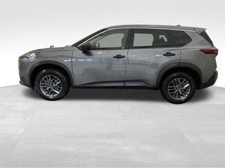 Used 2023 Nissan Rogue S video 2