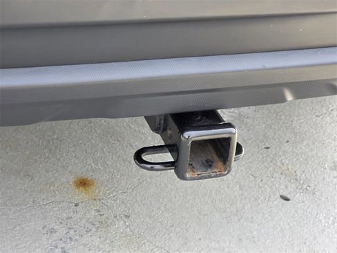 Used 2022 Subaru Outback Premium image 28