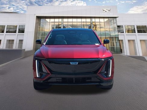 Used 2026 Cadillac Lyriq Premium Sport AWD/4WD image 2