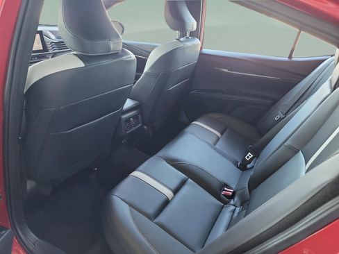 Used 2025 Toyota Camry SE image 19