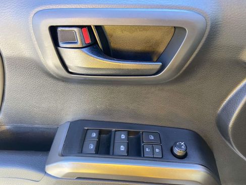 Used 2023 Toyota Tacoma SR5 w/ Technology Package image 13