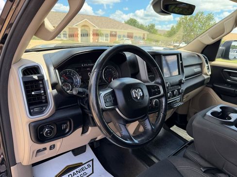 Used 2020 RAM 1500 Big Horn AWD/4WD image 14