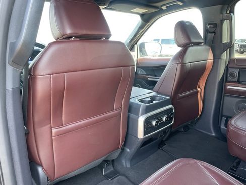 Used 2023 Ford Expedition Limited image 61