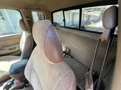 Used 2004 Toyota Tacoma 4x4 Xtracab V6 image 22