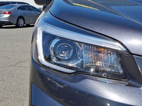 Used 2019 Subaru Forester Limited AWD/4WD image 9