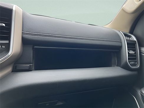 Used 2020 RAM 1500 Laramie image 19